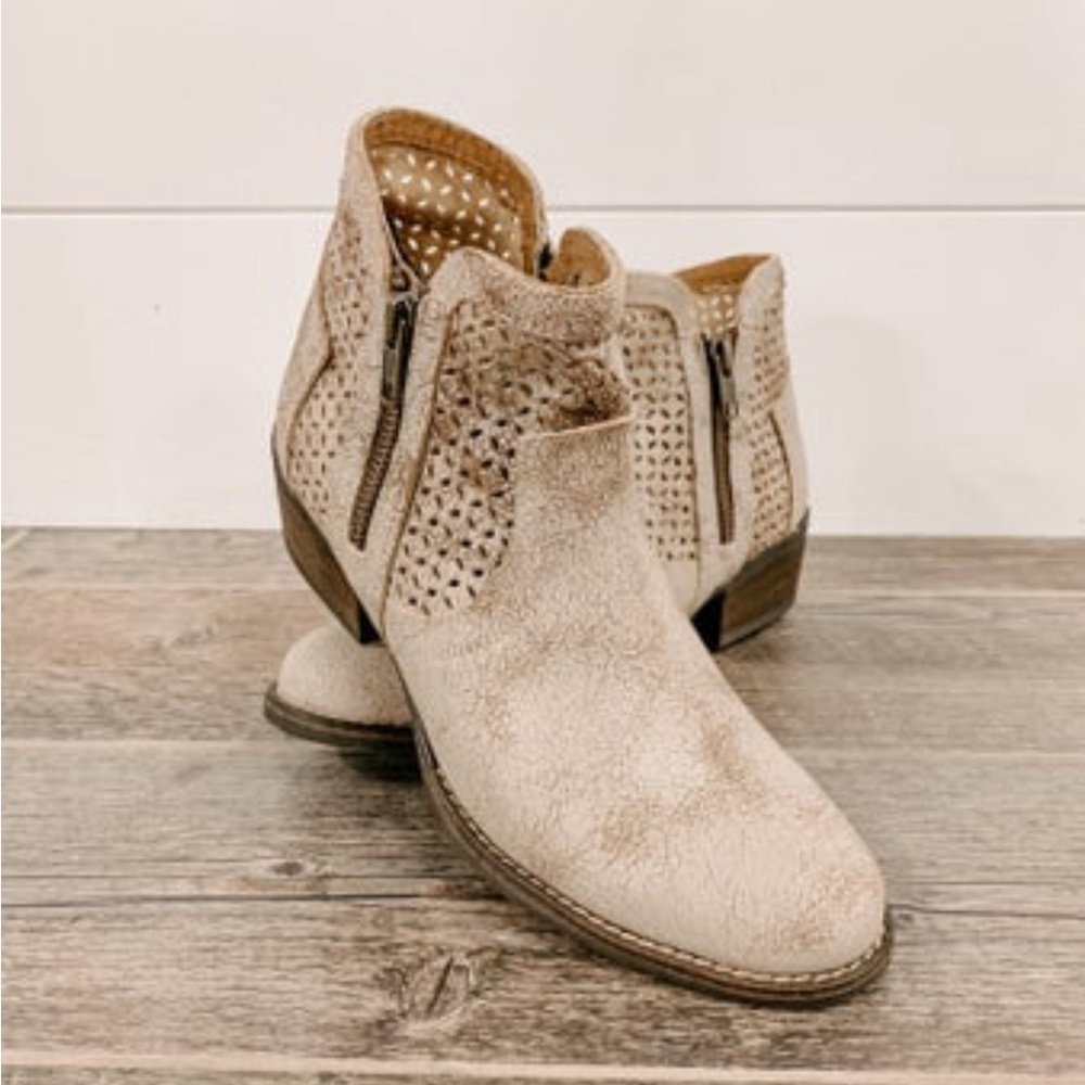 Corkys Bovina Booties